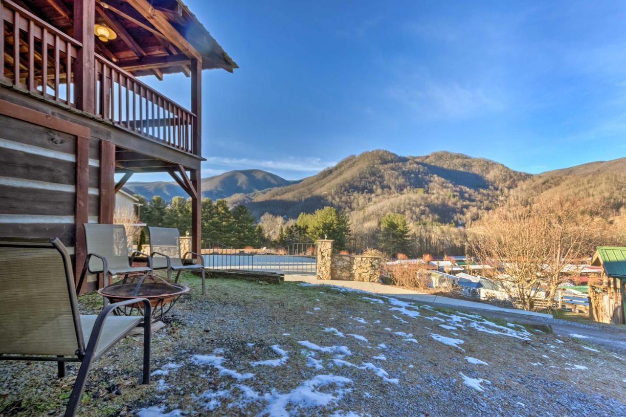 The Cabin At Marys Place With Deck And Mtn Views! Villa Maggie Valley Esterno foto