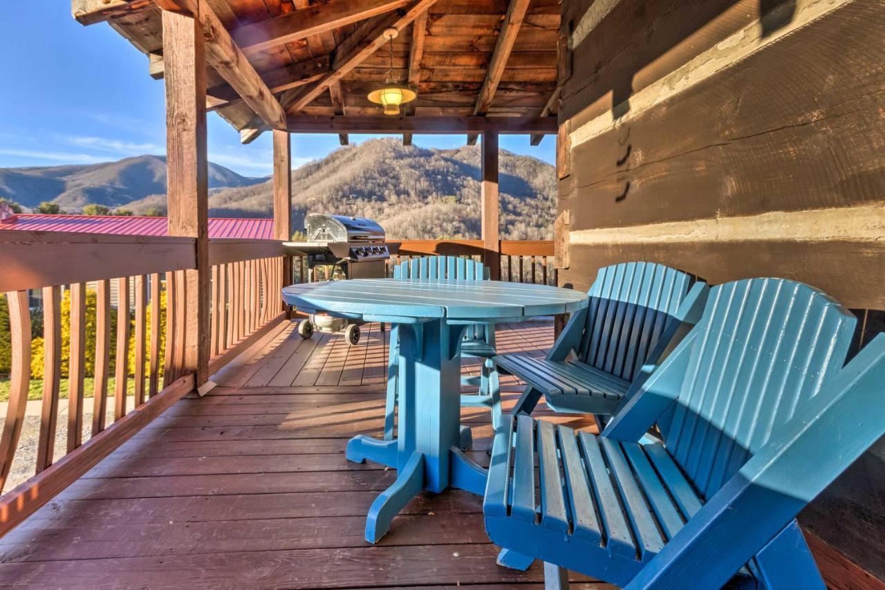 The Cabin At Marys Place With Deck And Mtn Views! Villa Maggie Valley Esterno foto