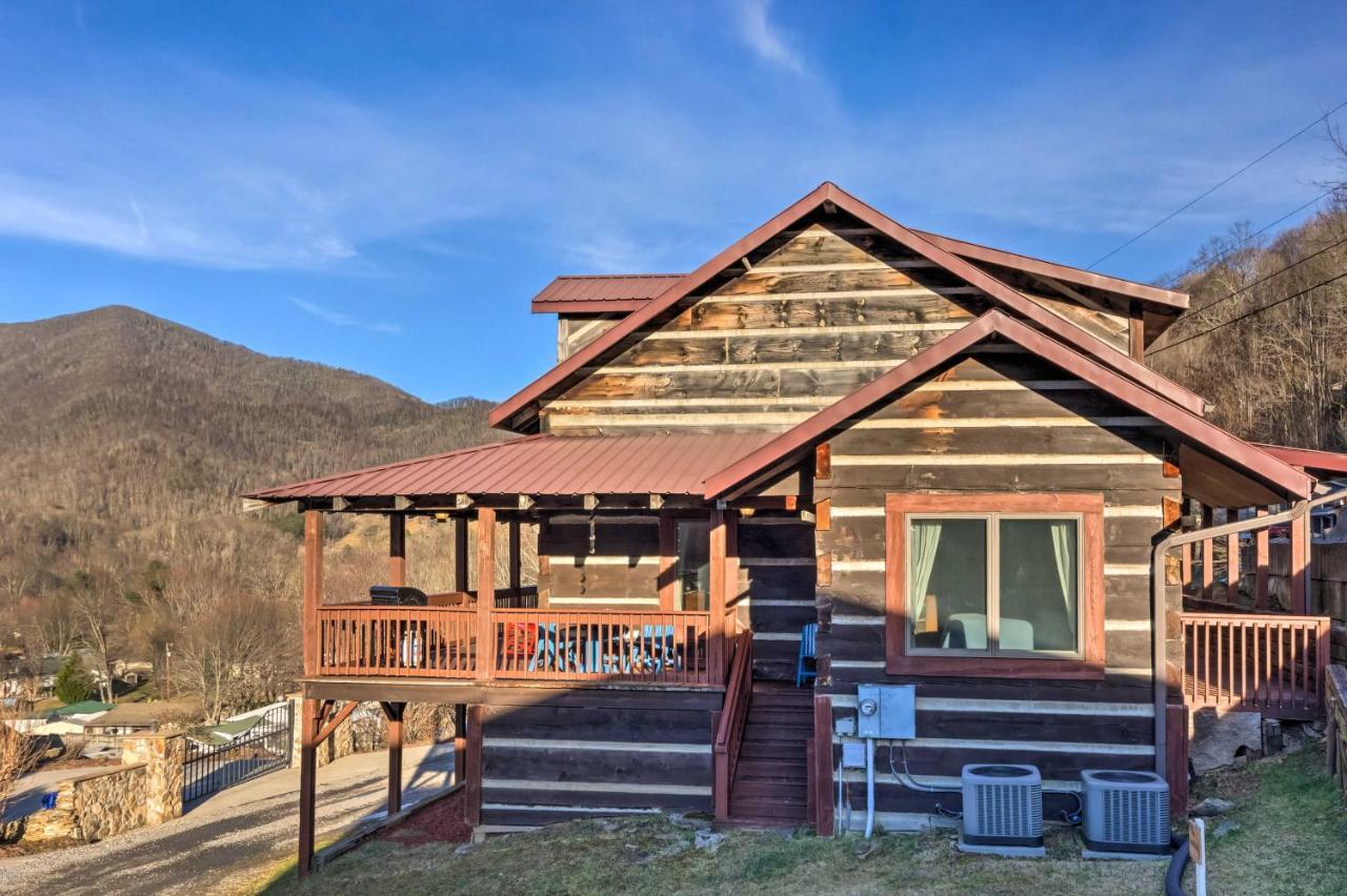 The Cabin At Marys Place With Deck And Mtn Views! Villa Maggie Valley Esterno foto